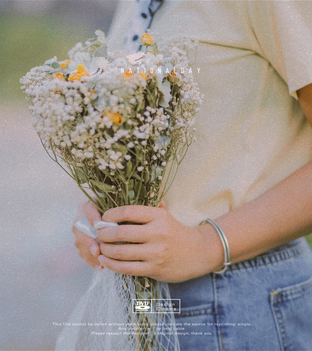 十月花的少女