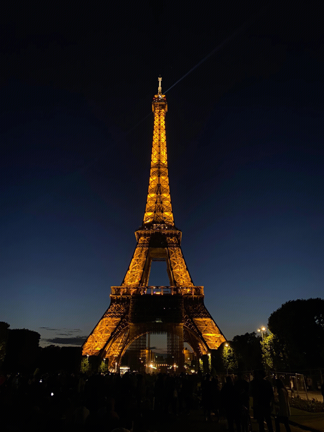 巴黎埃菲尔铁塔夜景