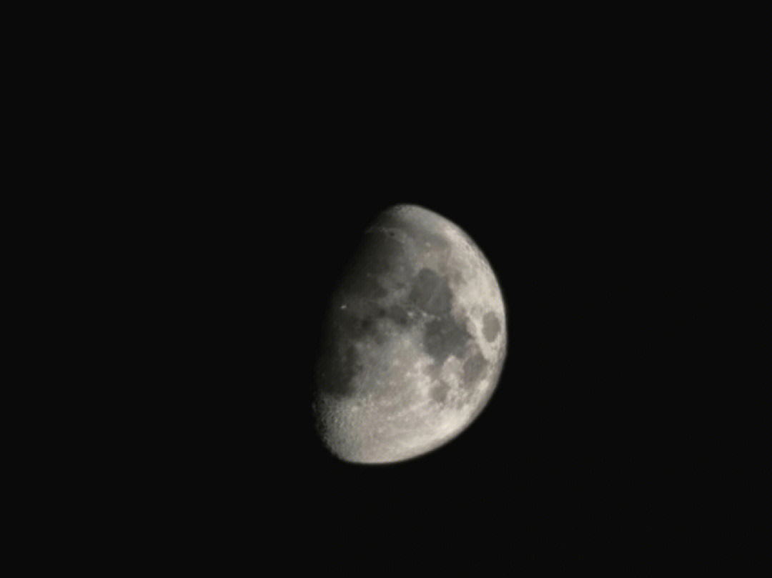 手机拍摄月亮照片技巧图片