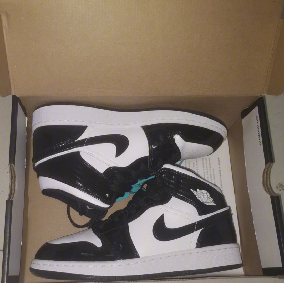 jordan1midaj1黑白熊猫漆皮高帮