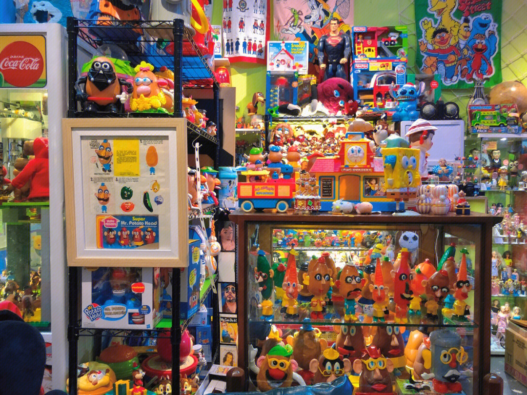 08广州藏在批发市场的玩具复古店