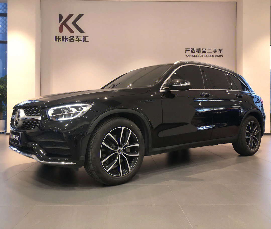 2020年上牌奔驰glc 260l 4matic 豪华型