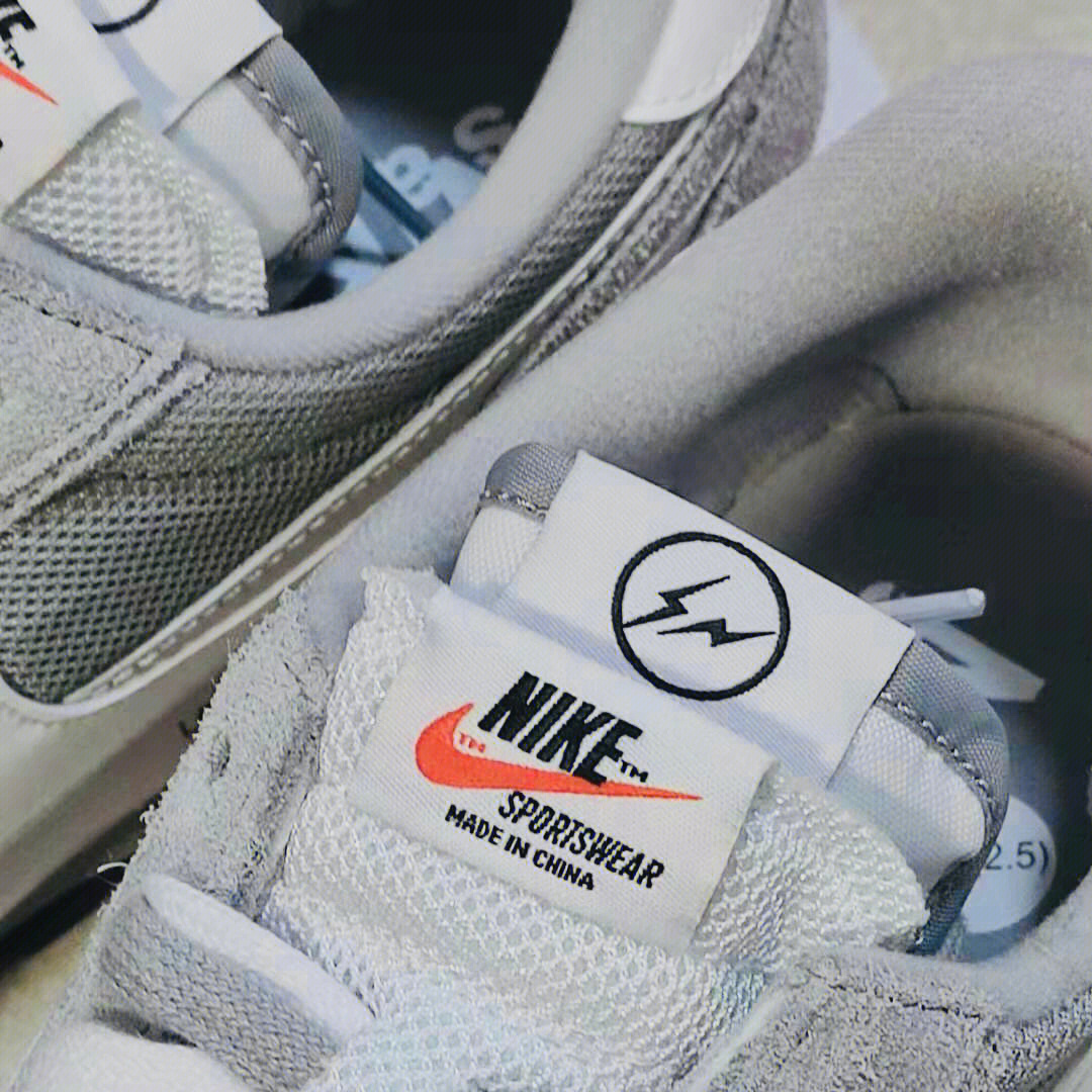 sacai联名nike鞋带系法图片