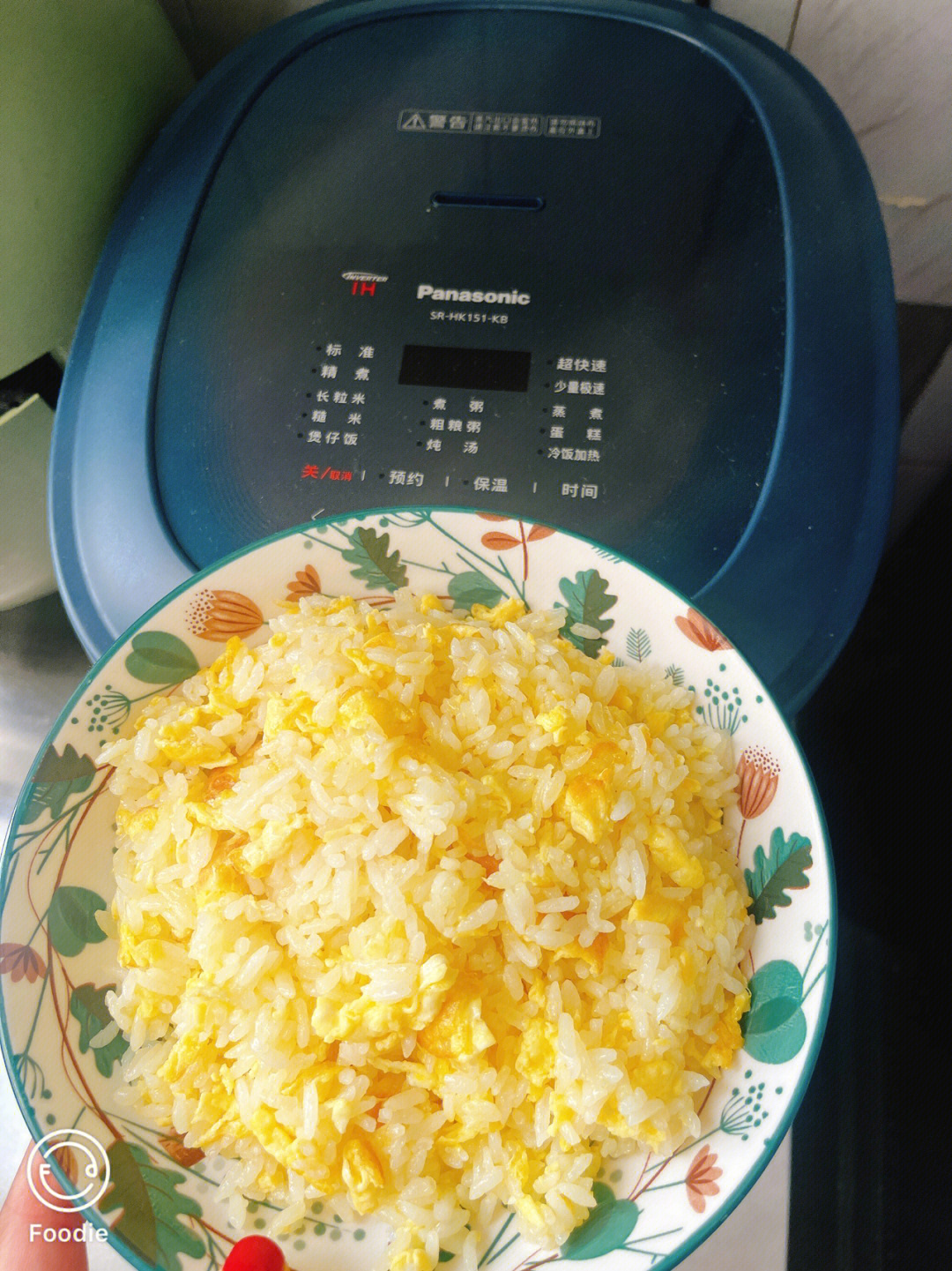 电饭锅鸡蛋焖米饭图片