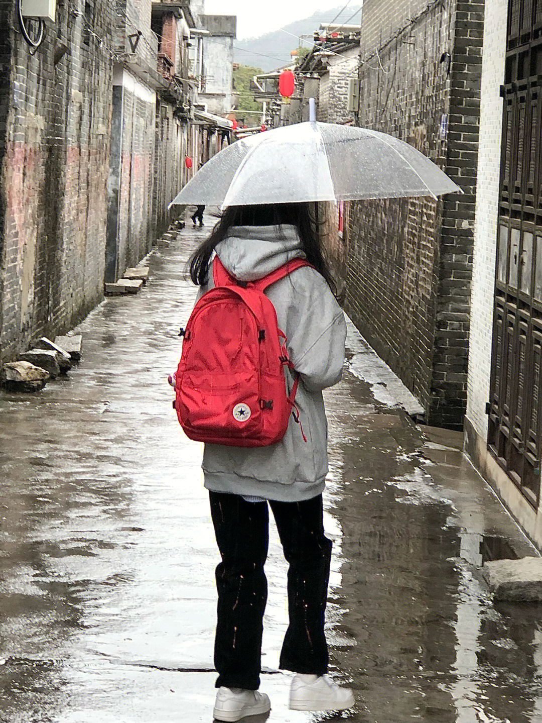 下雨天好冷图片