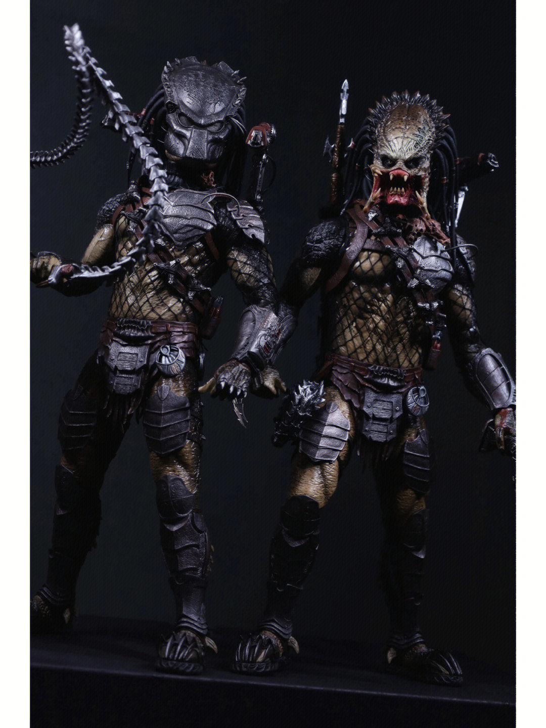 hottoys铁血战士独狼