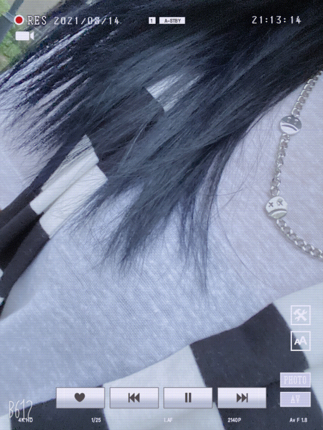 蓝黑发色