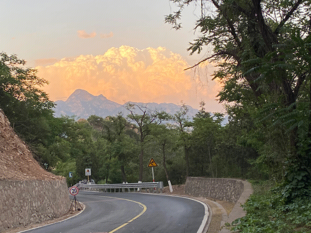 门头沟摩托车跑山路线图片