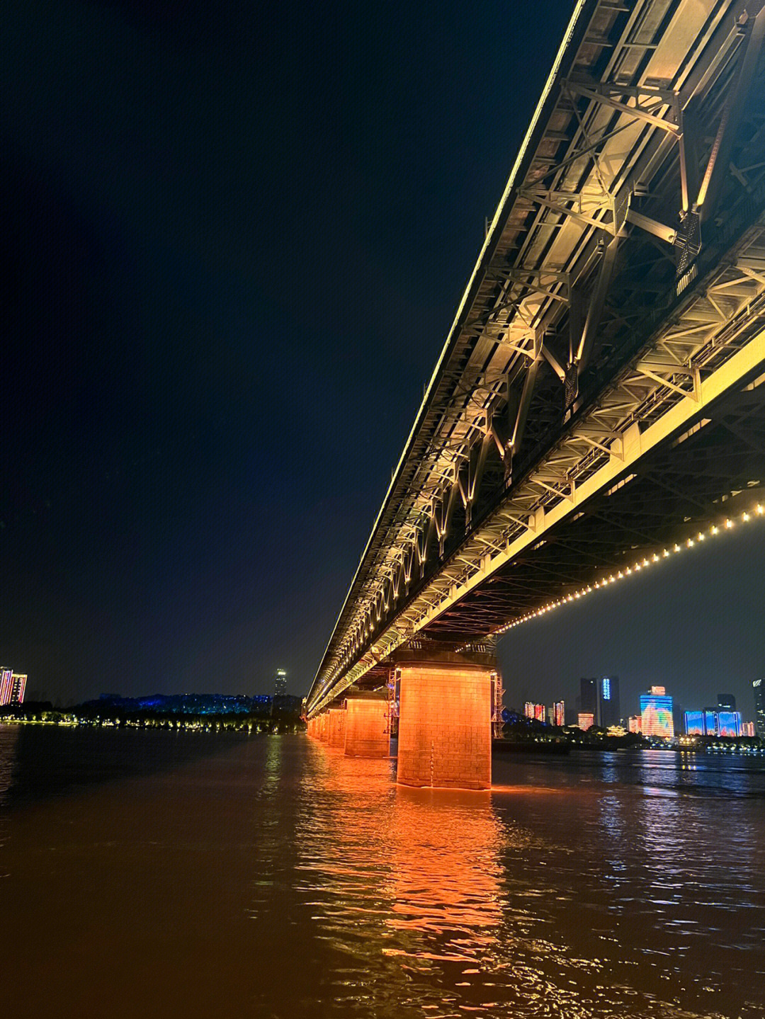 武汉长江大桥夜景时间图片