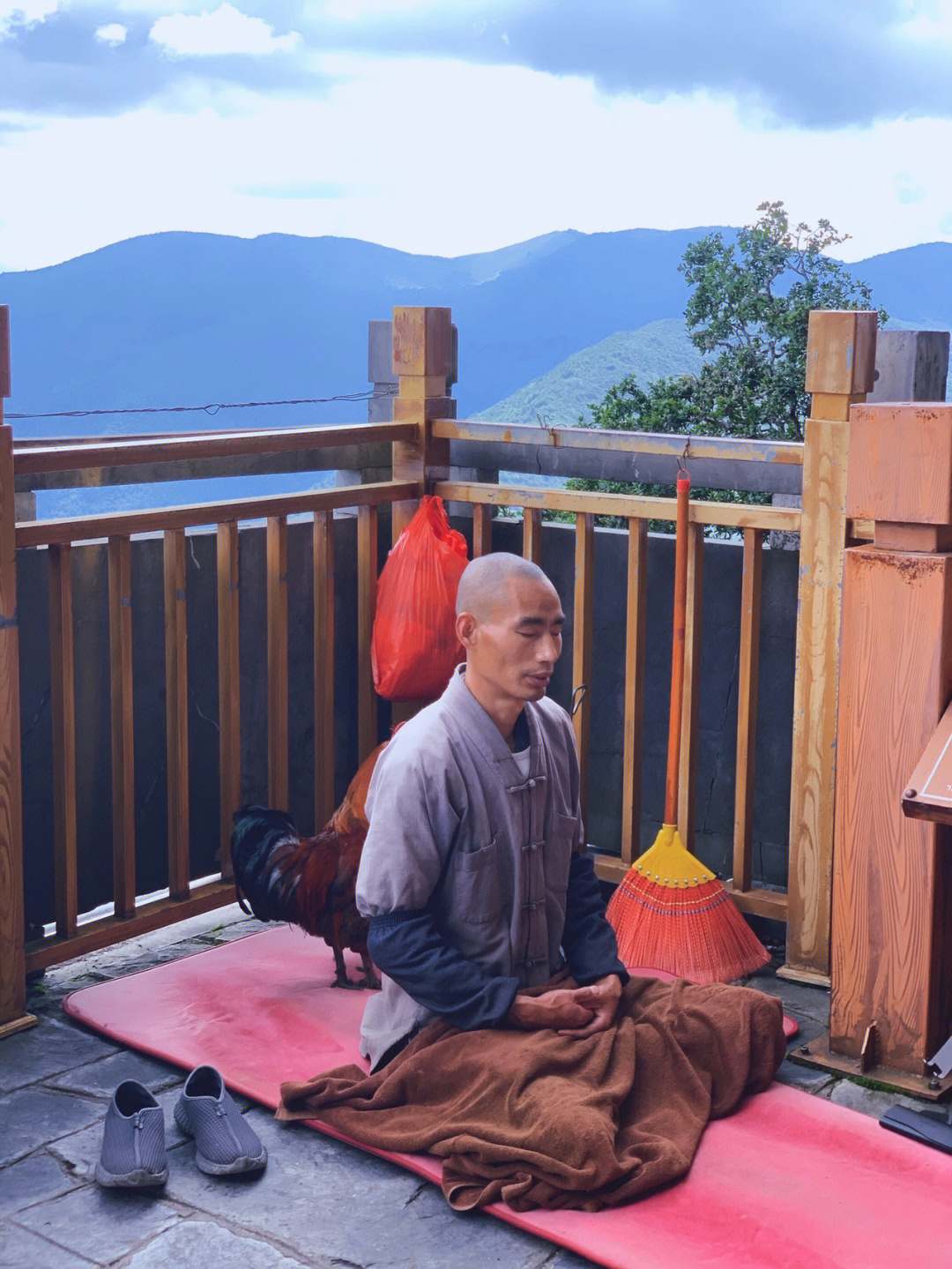 鸡足山金顶寺住宿图片