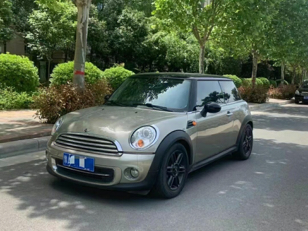 新到10年上牌2011款宝马mini cooper excitement,新车落地价33万