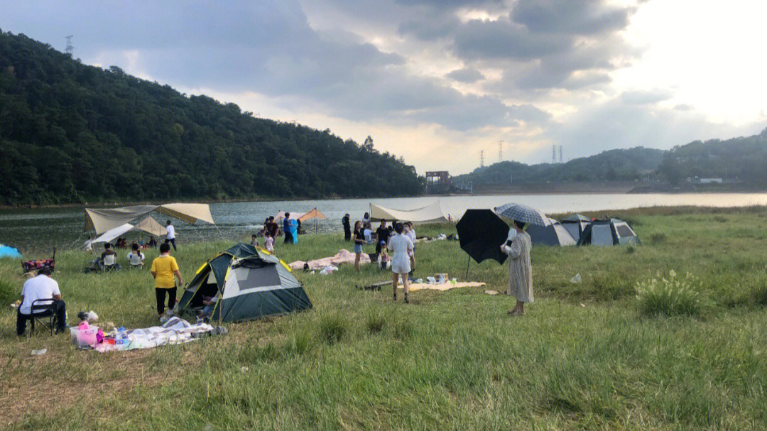 福州登云湖水库野营