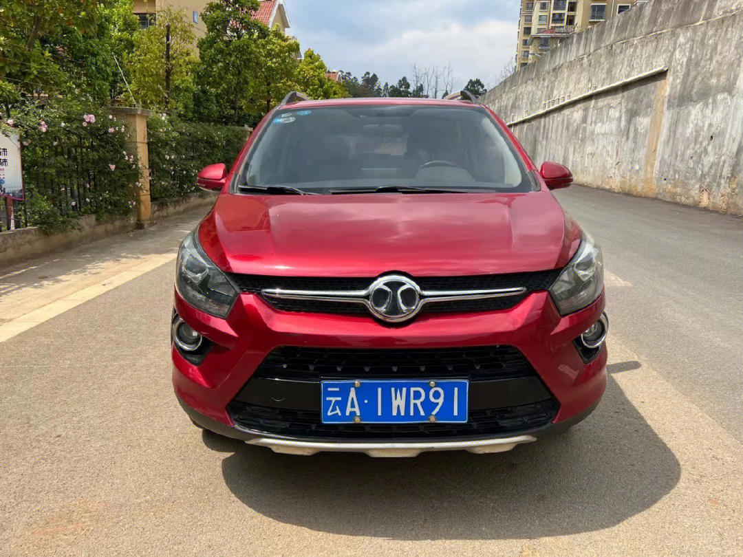 16年绅宝x2515l手动档小型suv