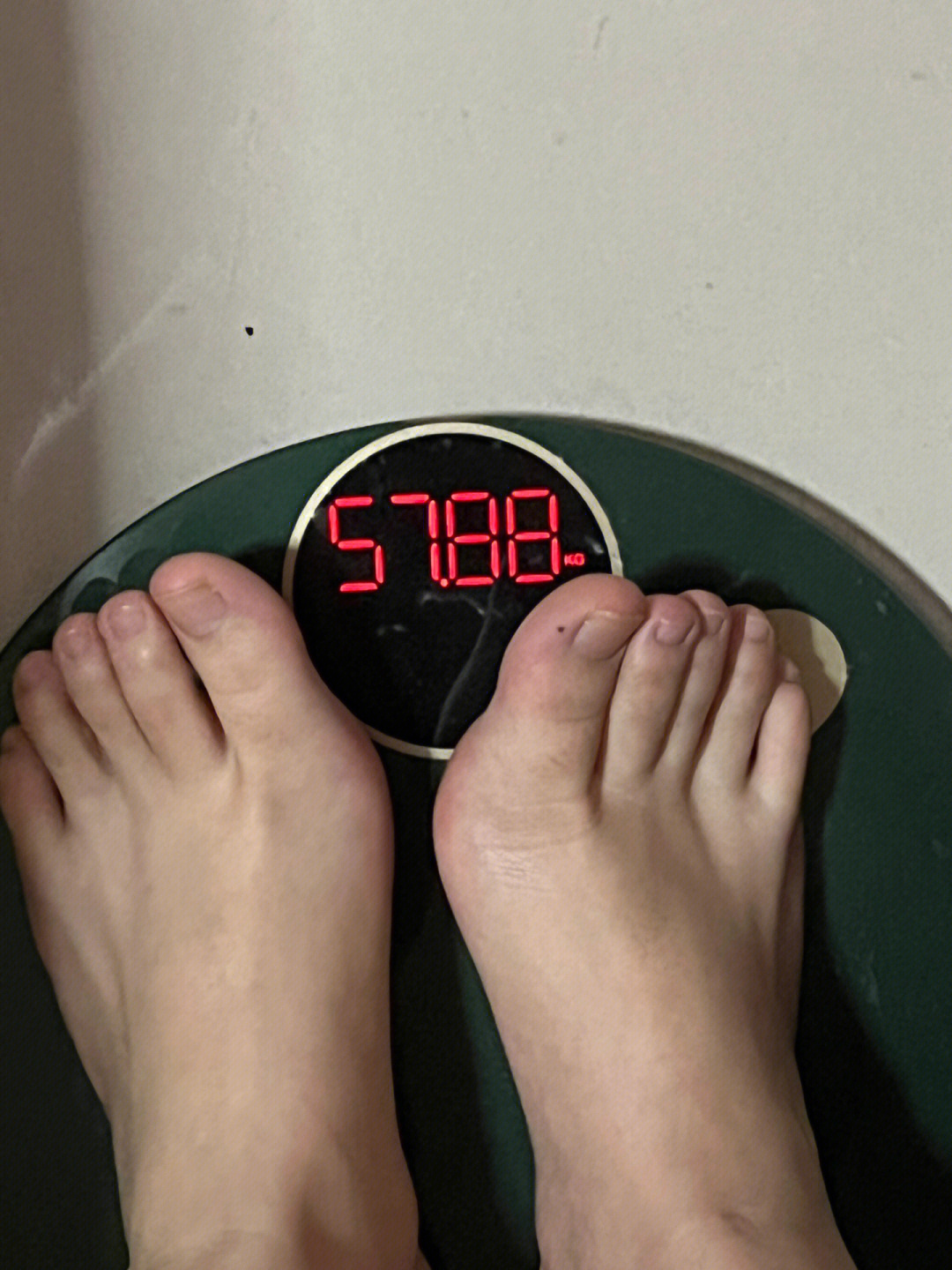 减肥减到崩溃第10天了瘦了4斤