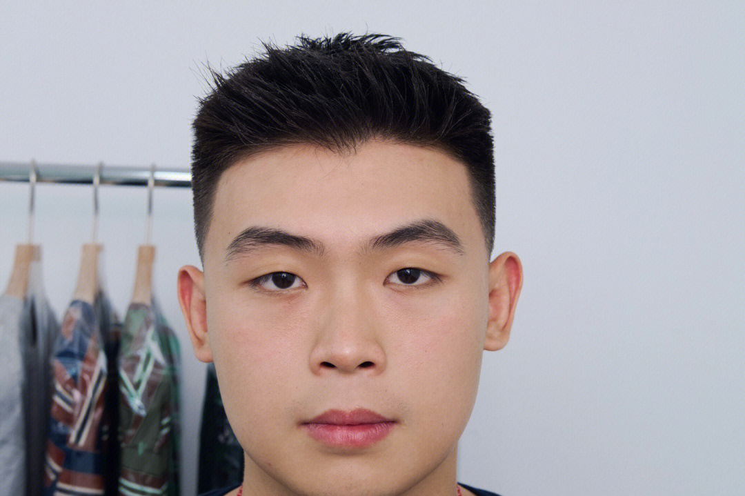 barberwork男生夏季清爽发型quiff飞机头