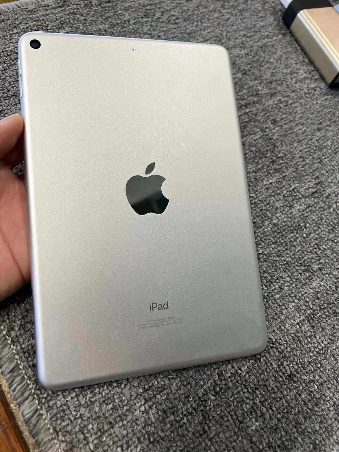 ipad mini5 64国行,原装没磕碰,特价出1xxx