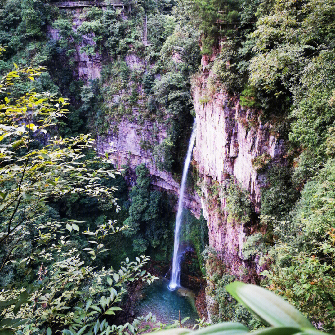 夏日夹缝岩避暑玩水