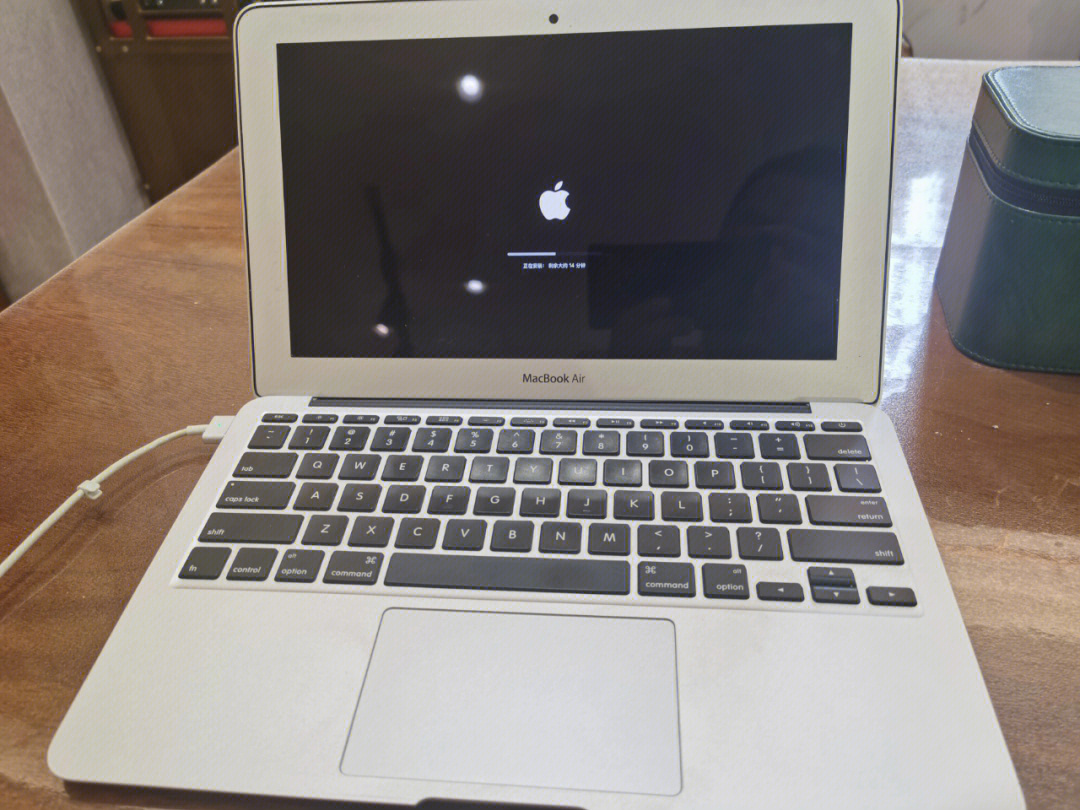 第一代macbook air图片