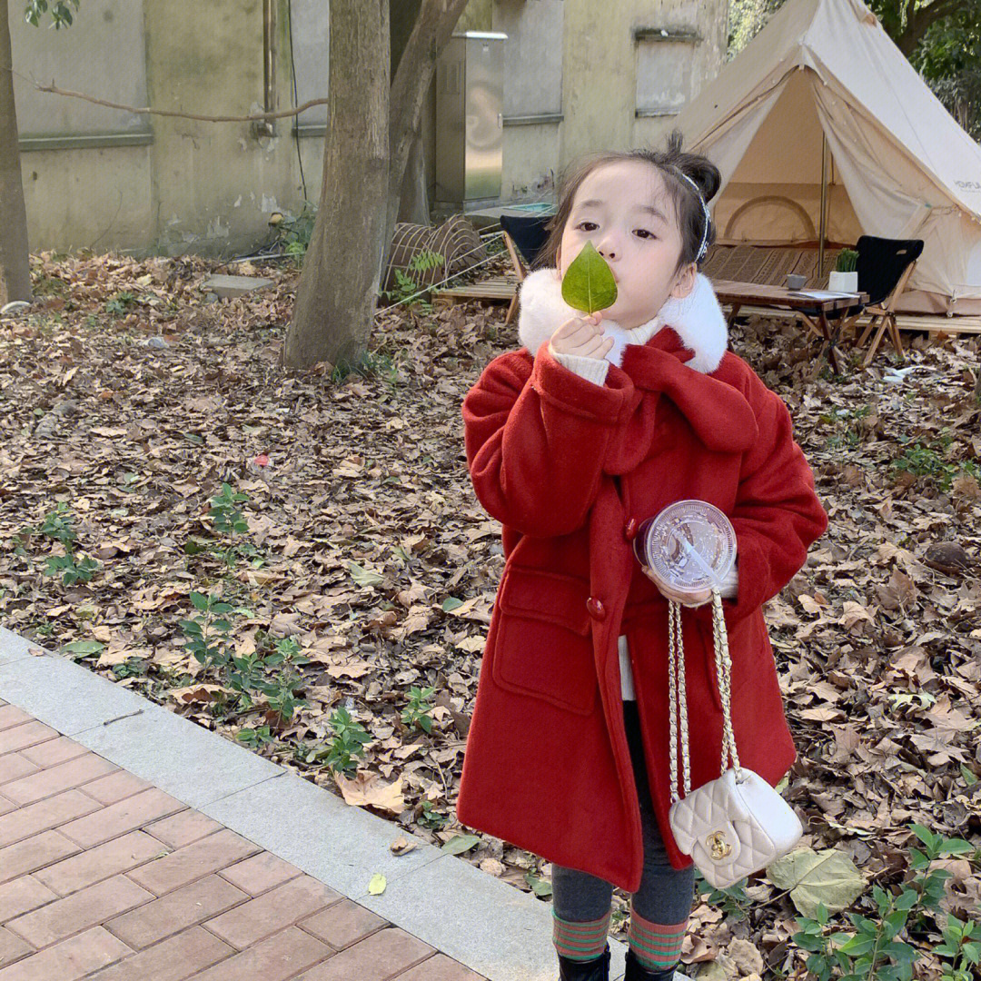 女童穿搭韩国小姐姐冬日里的一抹红