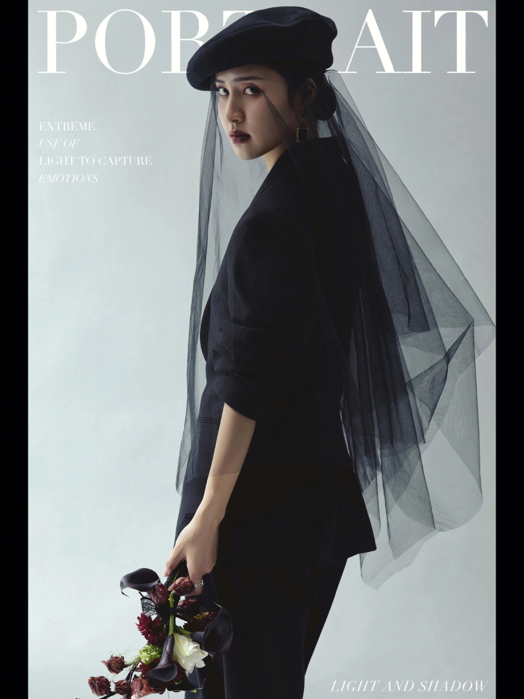 的室内婚纱照简单的环境考验摄影师技术精致的妆容加上黑色西服黑色的