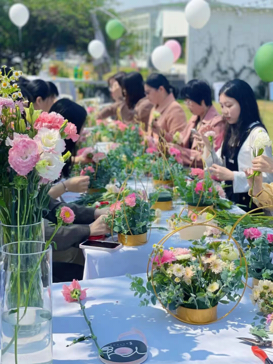 21号首场妇女节插花活动