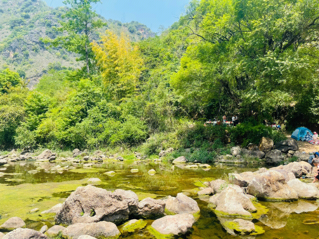 鸬鸟山沟沟图片