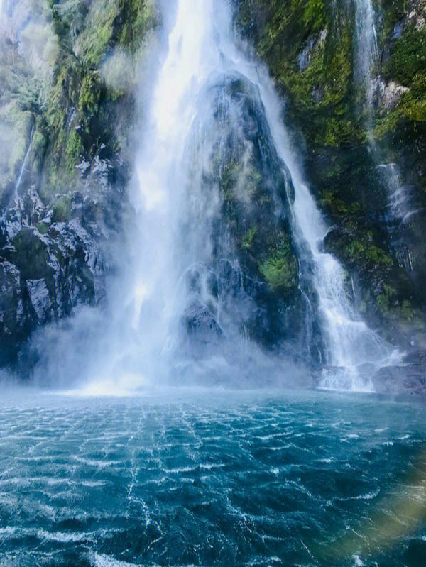 水流天空照片图片