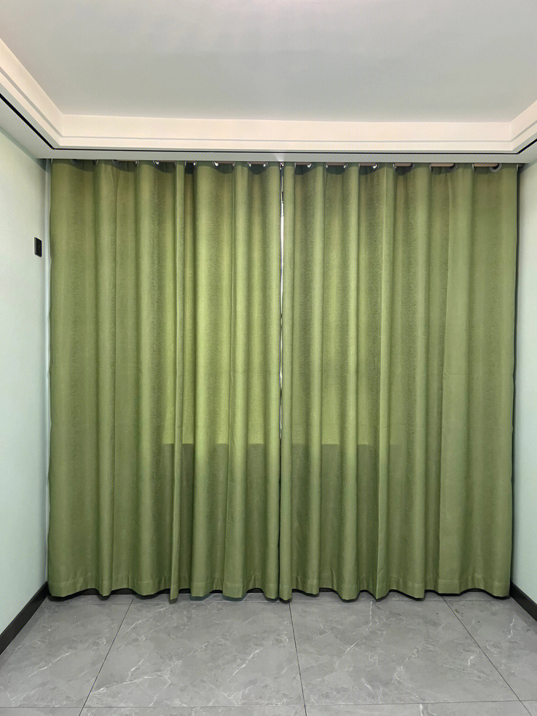 青绿色窗帘搭配效果图图片