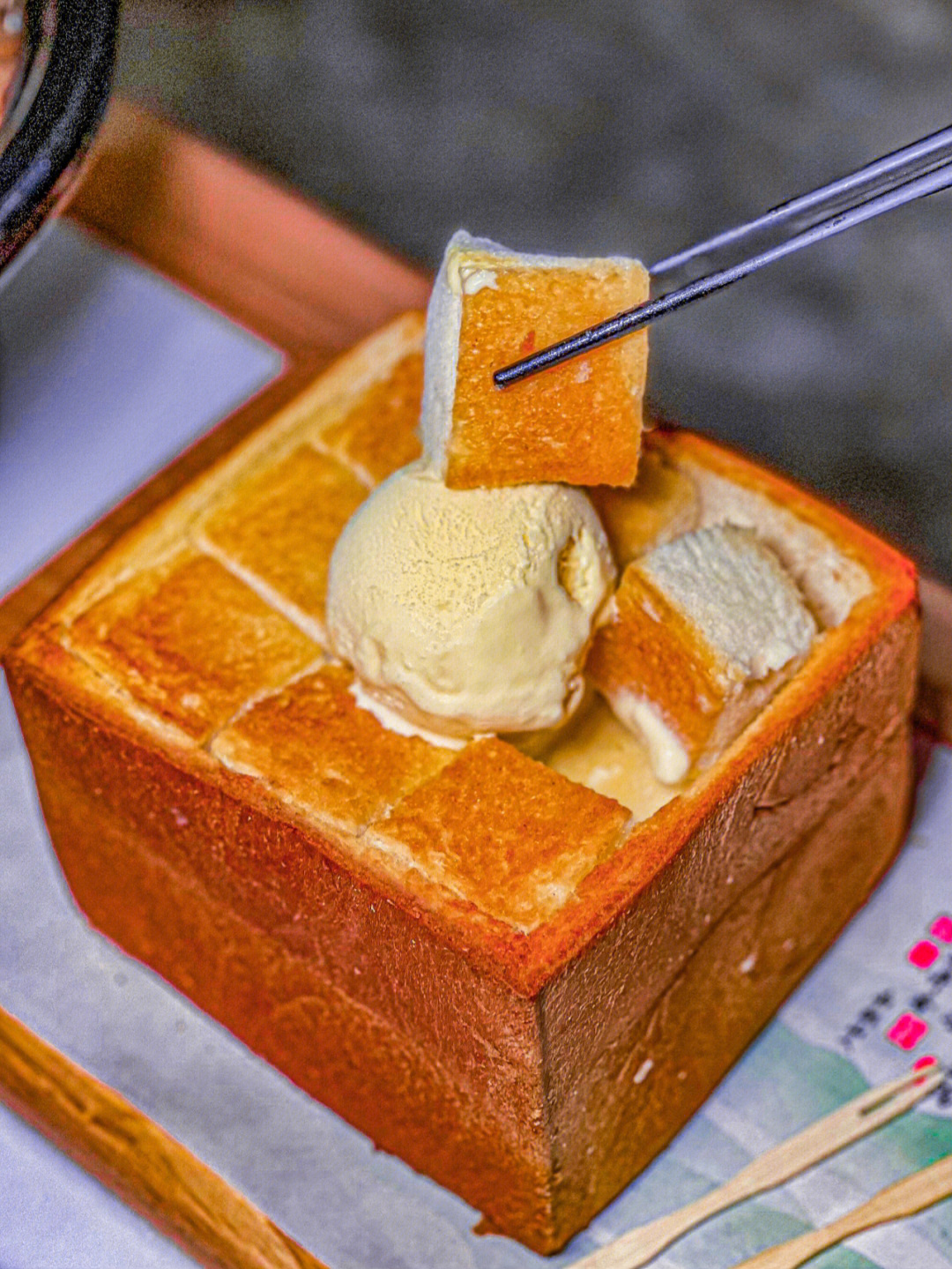 港式茶餐厅面包冰淇淋图片