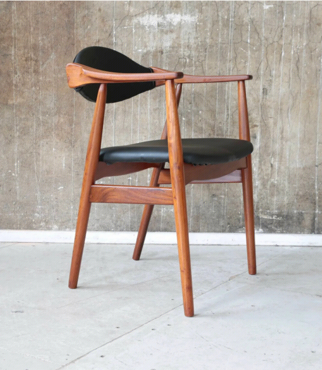 1960年代生产的丹麦大师椅子