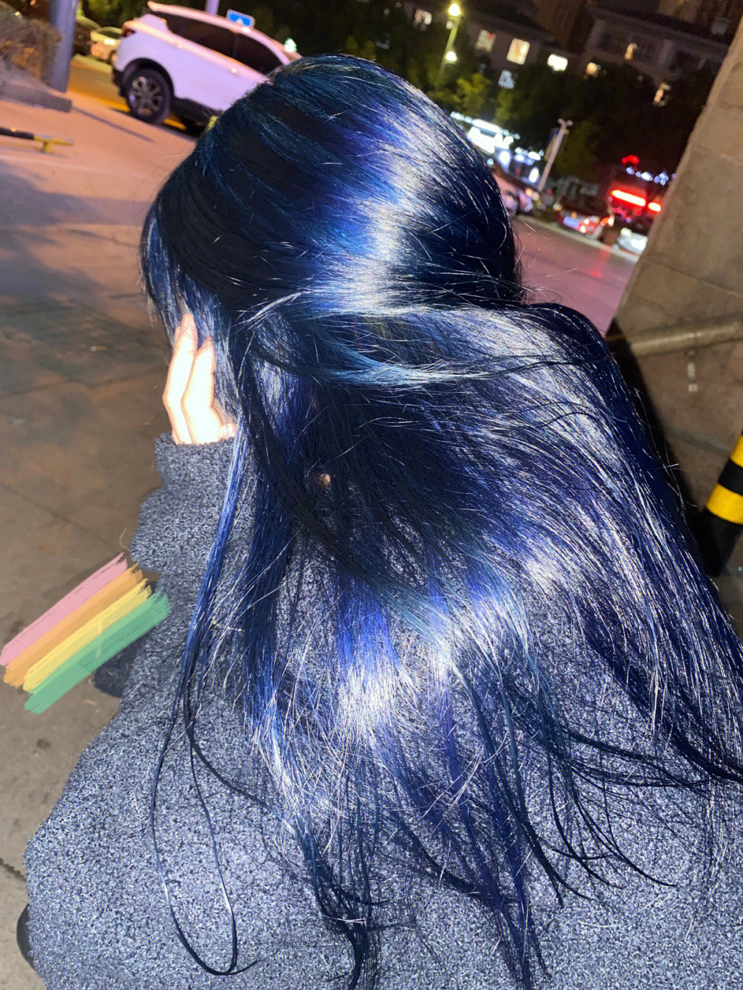 蓝色头发掉色过程也太好看了