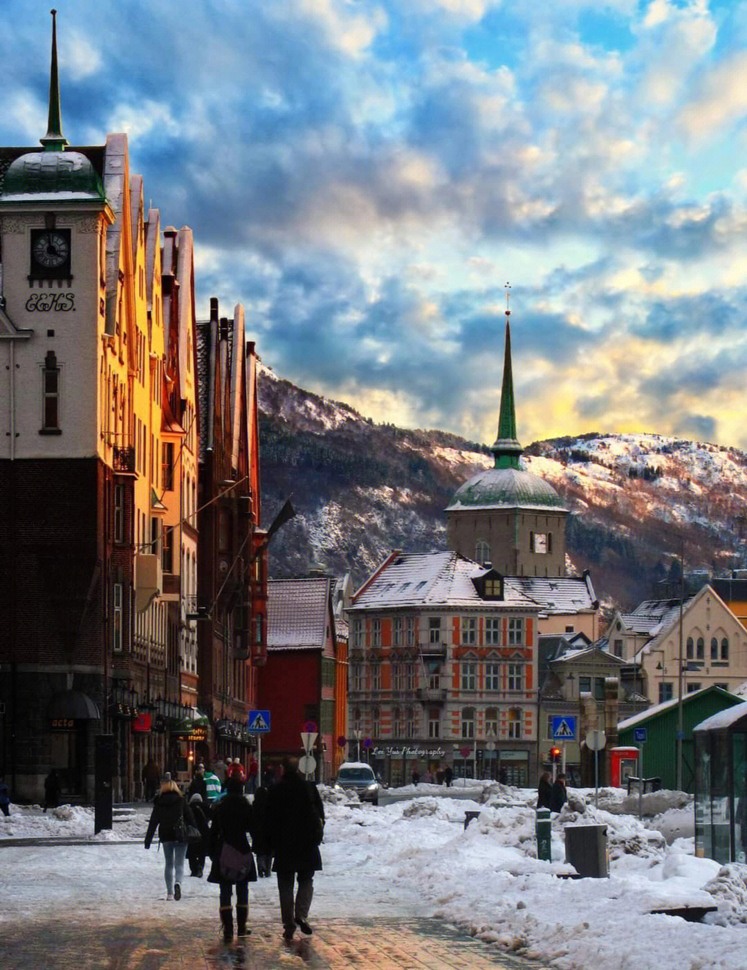 卑尔根,挪威第二大城市,人口还不如北京一个区多,大街上看不到几个人