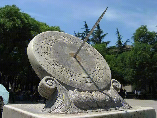 【兴哥聊表】每日分享钟表知识—古代计时器—圭表与日晷