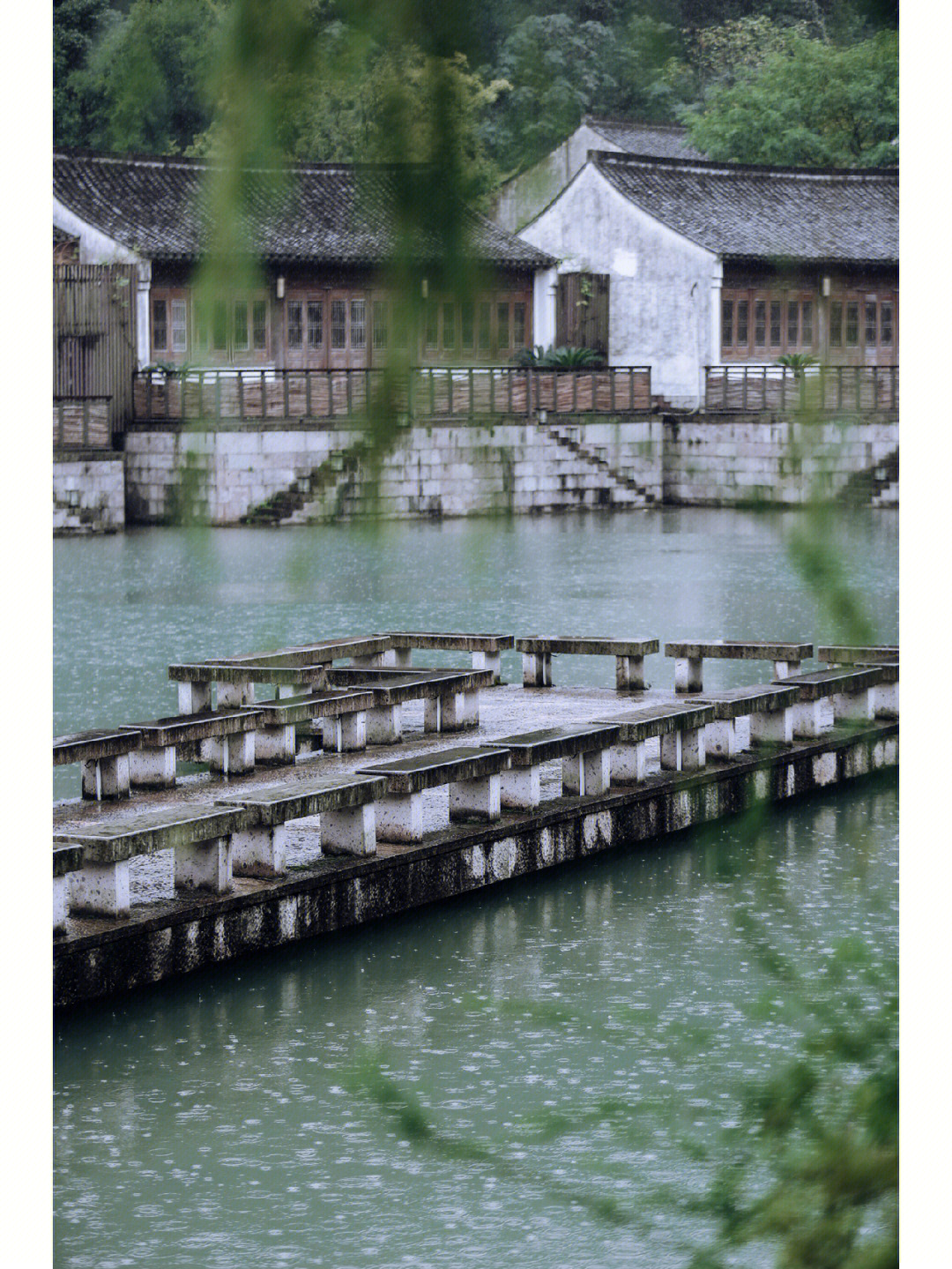 烟雨入江南