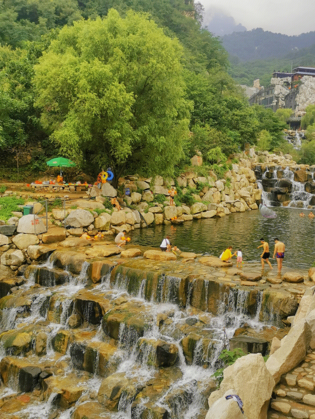 泰安天烛峰景区简介图片