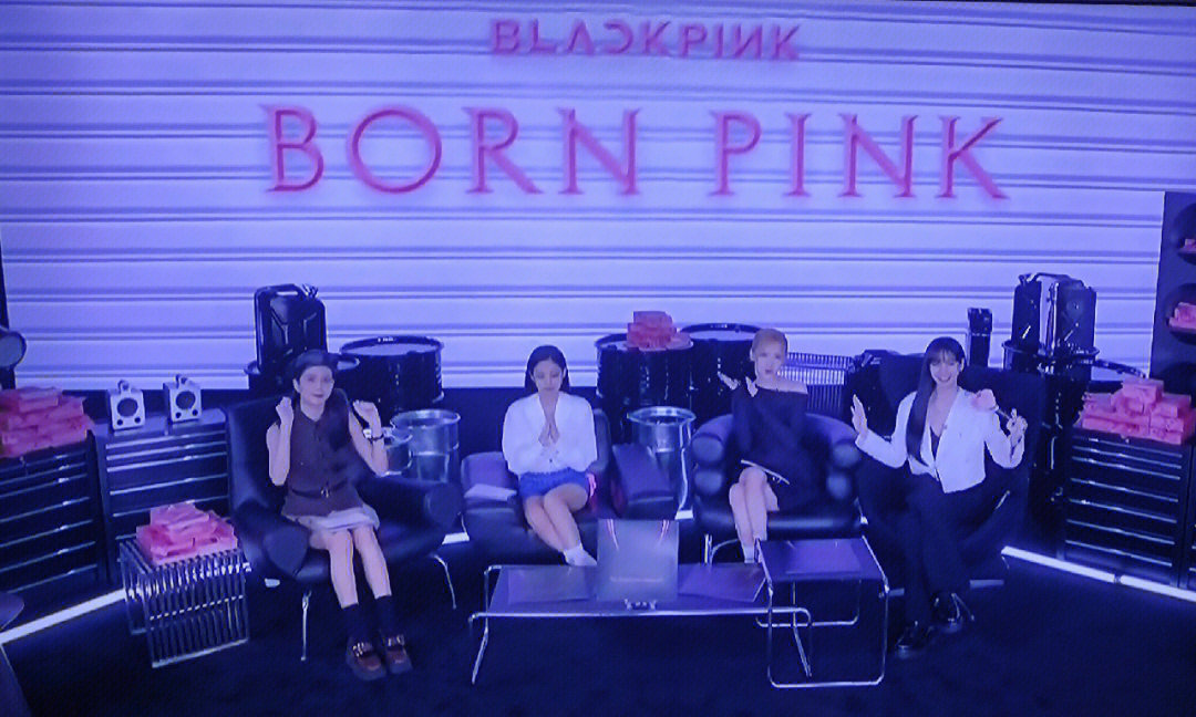 exo看blackpink表演图片