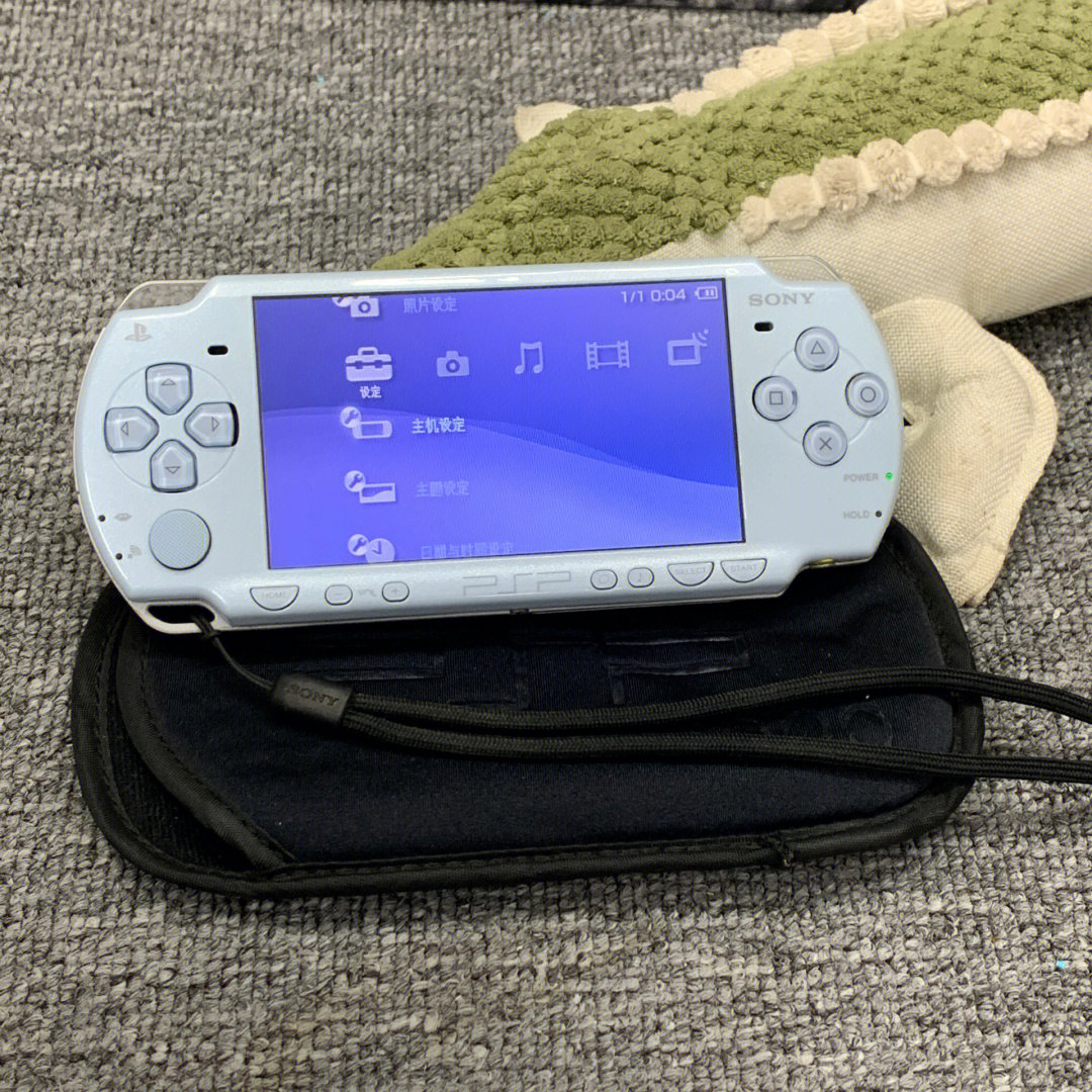 原装日版psp2000掌上游戏机 psp游戏机 薄机浅蓝色 附32g内存卡(拷贝