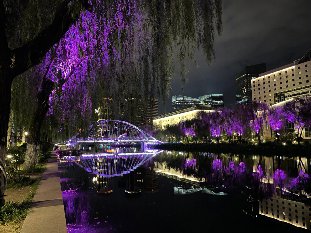 亮马桥夜景图片