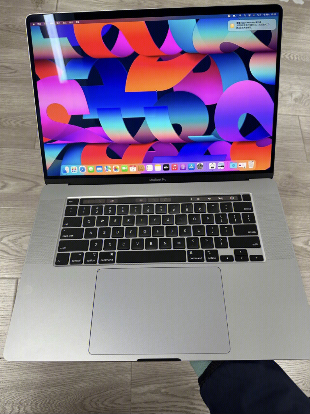 2019款16寸macbook proi7 16 512g 9新美版正规零售机使用和国行无
