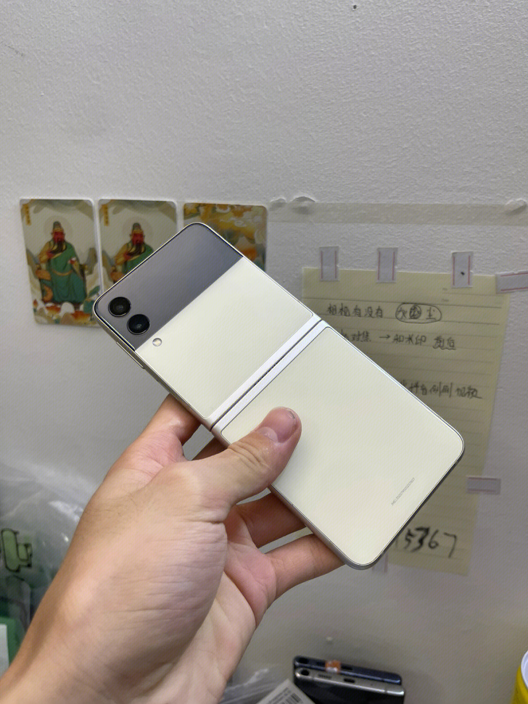 折叠三星zflip3  内存8 128g版本美版f7110