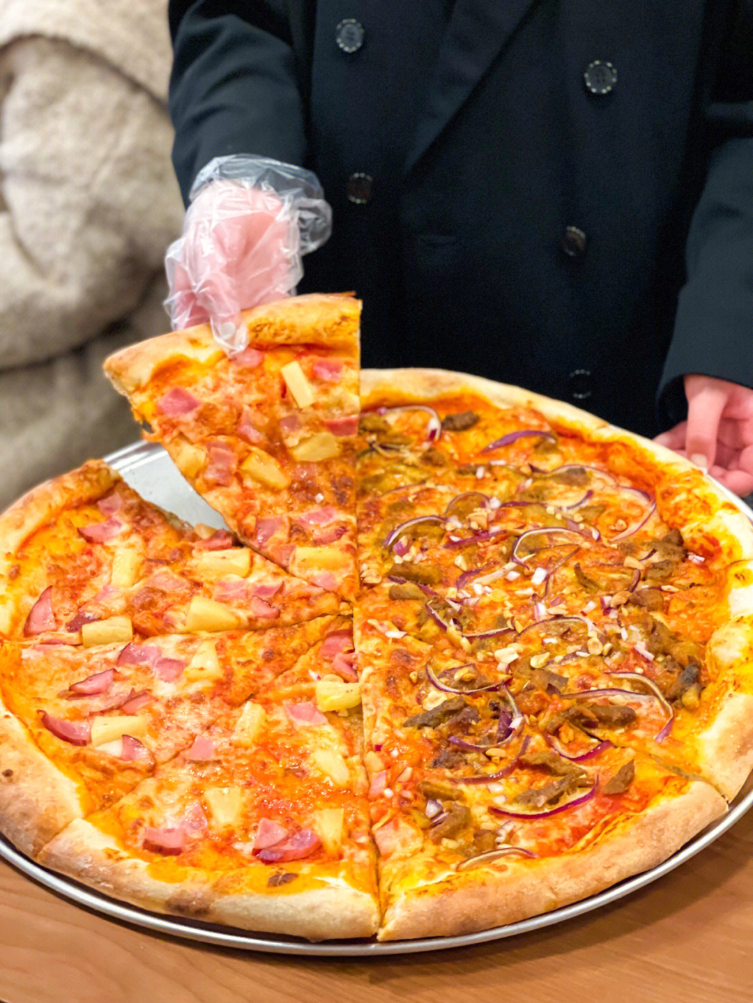 世界上最大的披萨图片