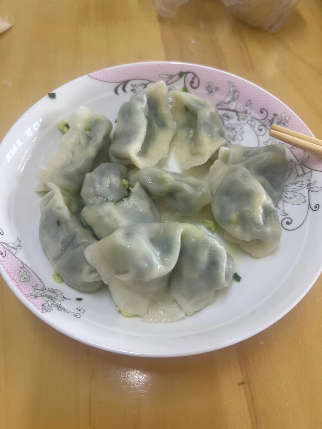 韭菜鸡蛋虾米饺子图片