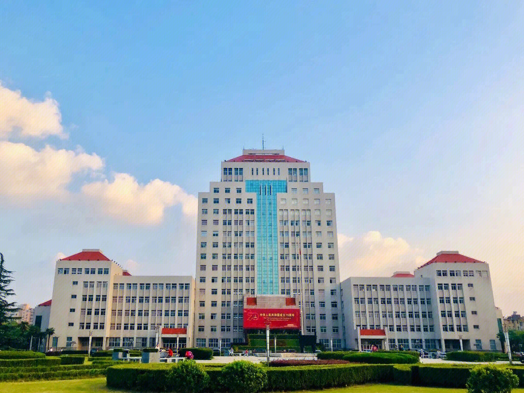 扬州大学江阳路南校区图片