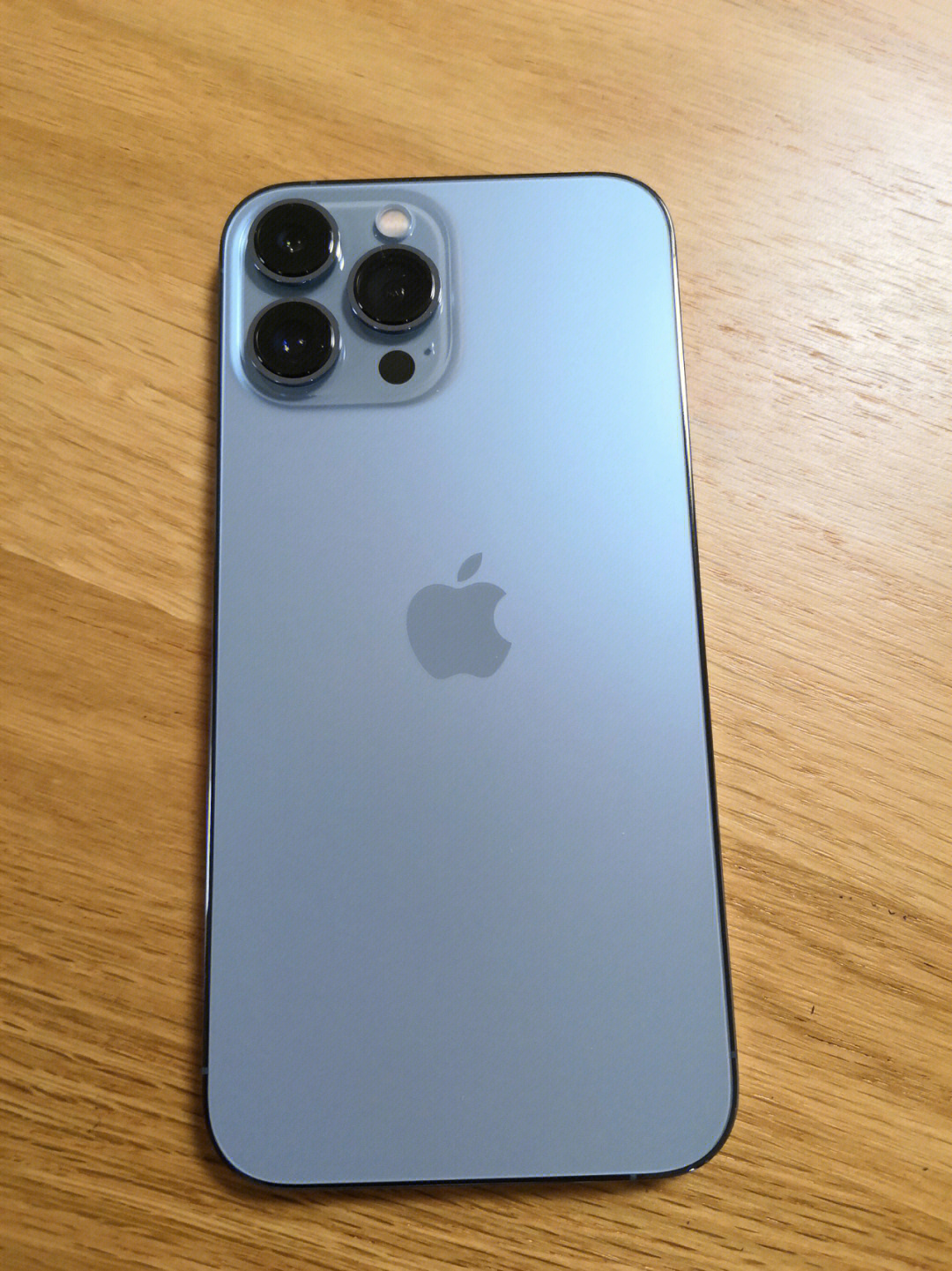 高考生买iphone13promax远峰蓝