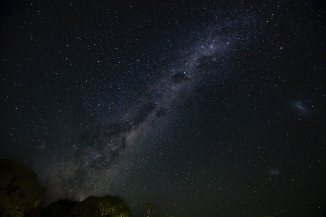 南半球夏季星空图图片