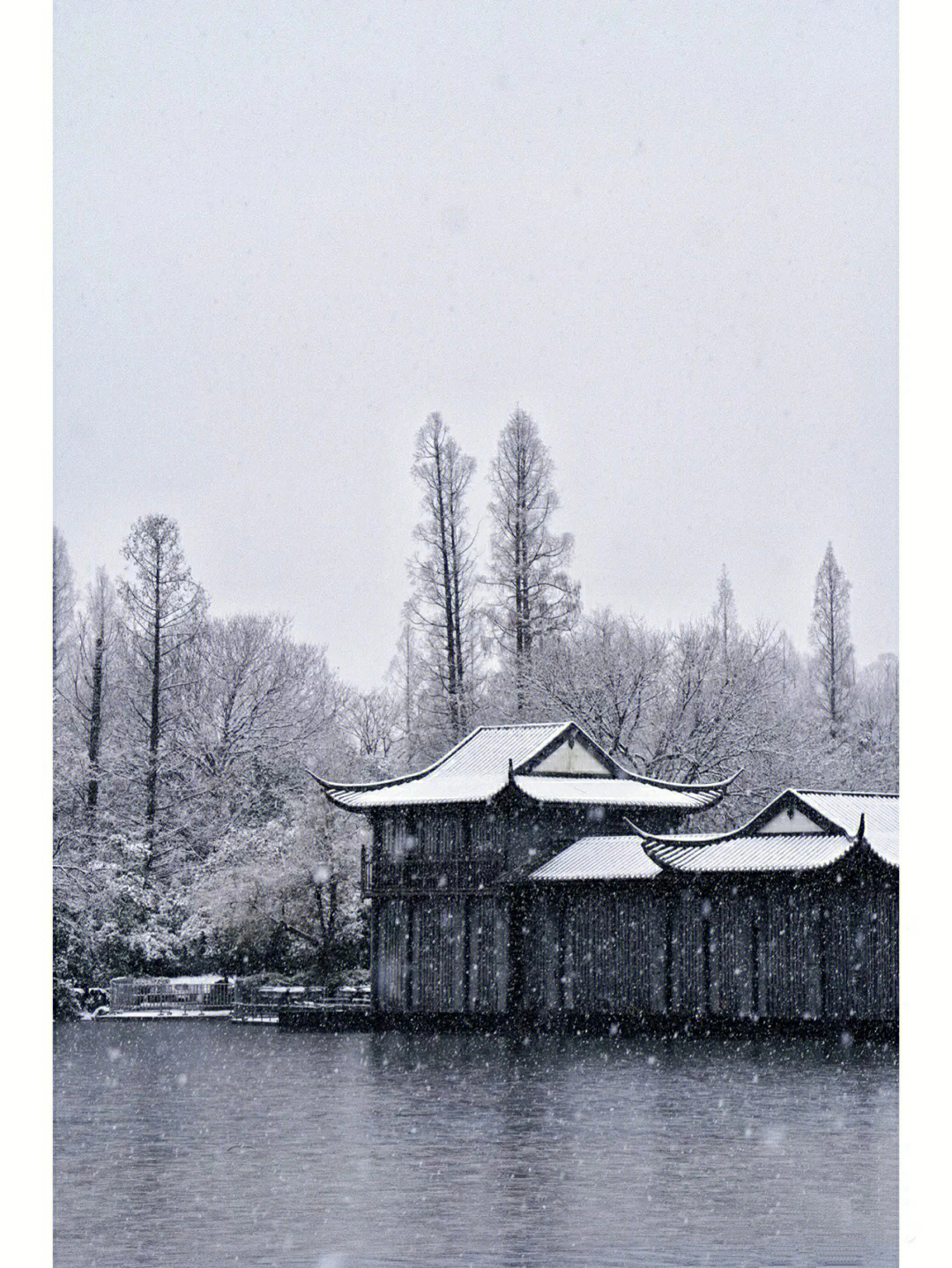 西湖千古名句雪景图片