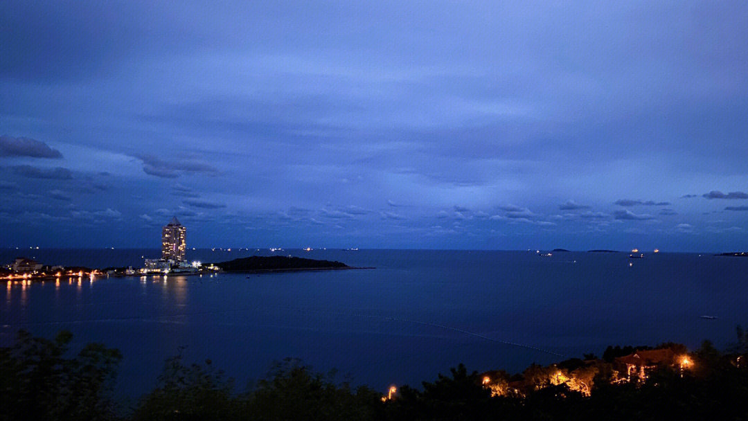 崂山十二景的夜景是指图片