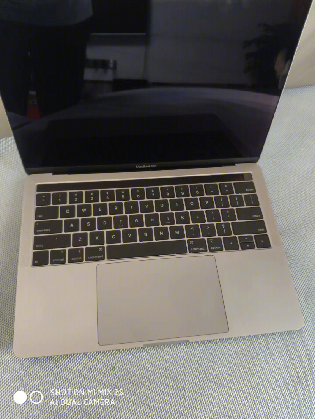 苹果macbookpro2019款13寸i7顶配成色好3