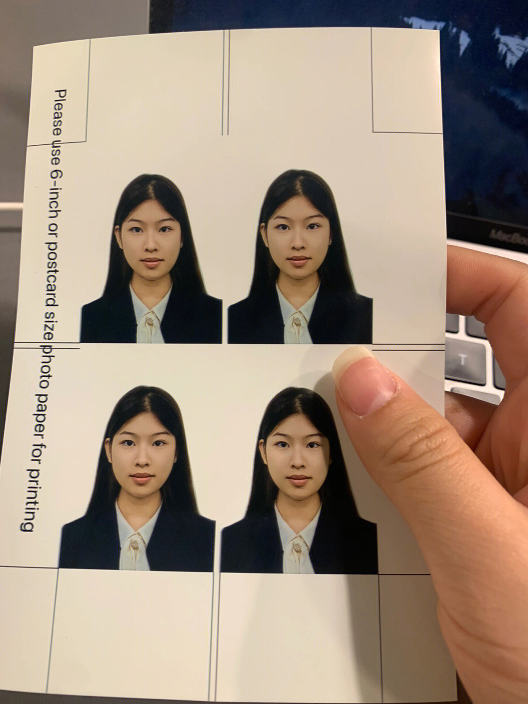 在美国新换了护照,实在是太喜欢这个照片啦,赶紧来分享一下自制证件照
