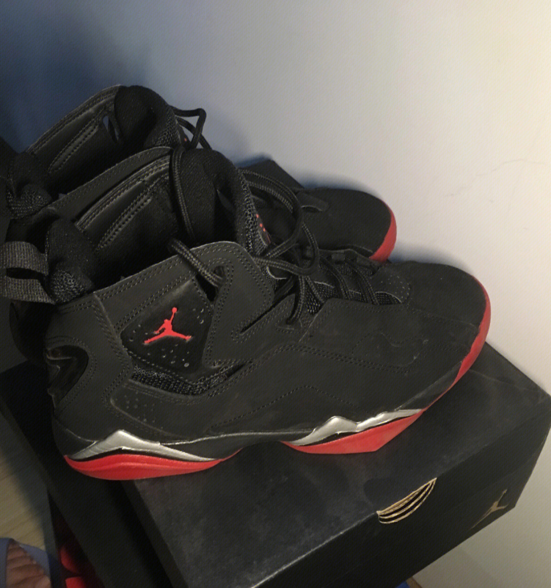 aj7